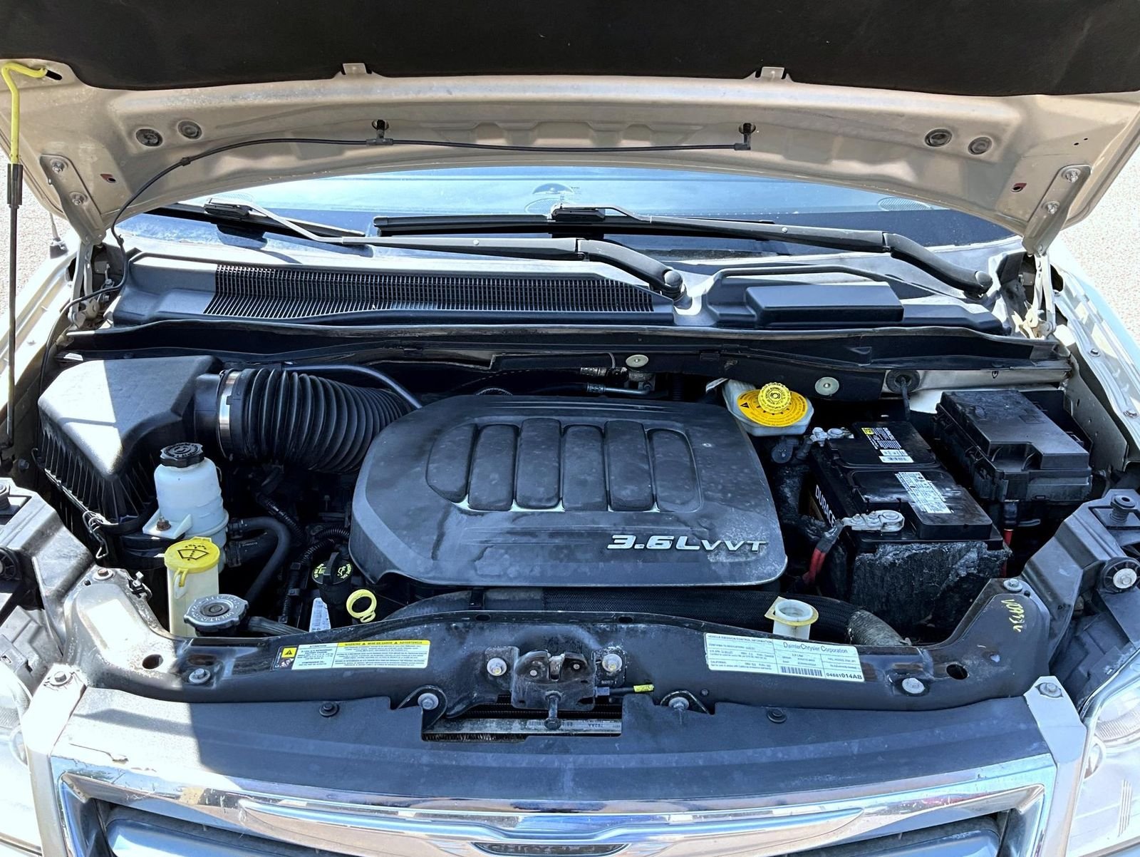 Used 2014 Beige Chrysler Touring image 24
