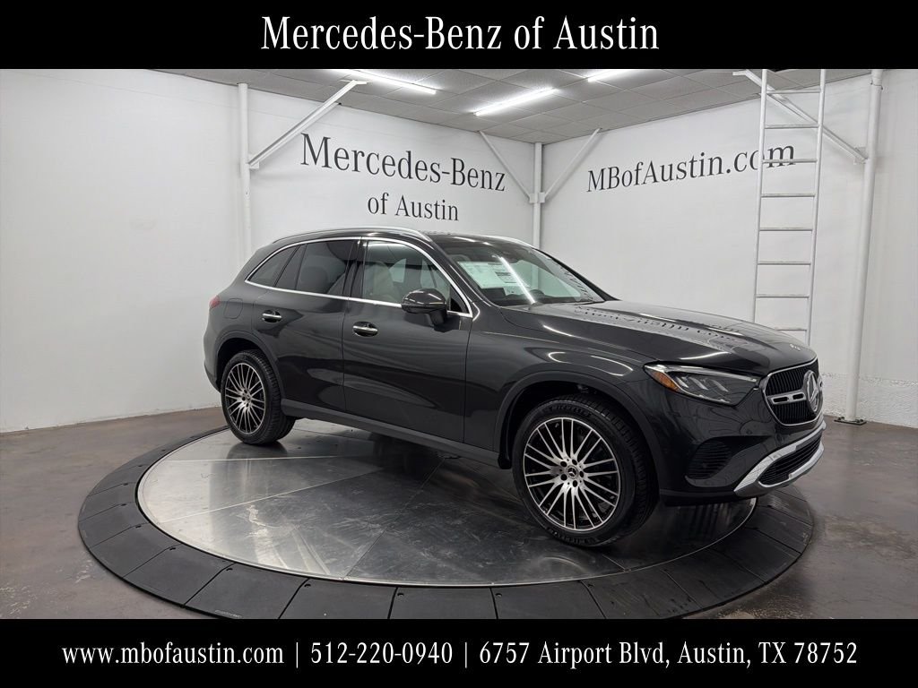 2026 Mercedes-Benz GLC GLC 300's photo
