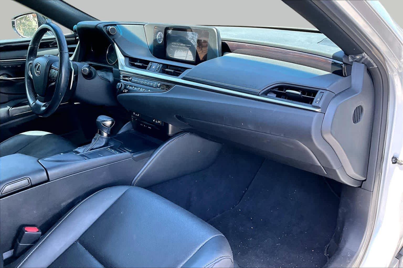 Used 2019 Silver Lining Metallic Lexus  image 19
