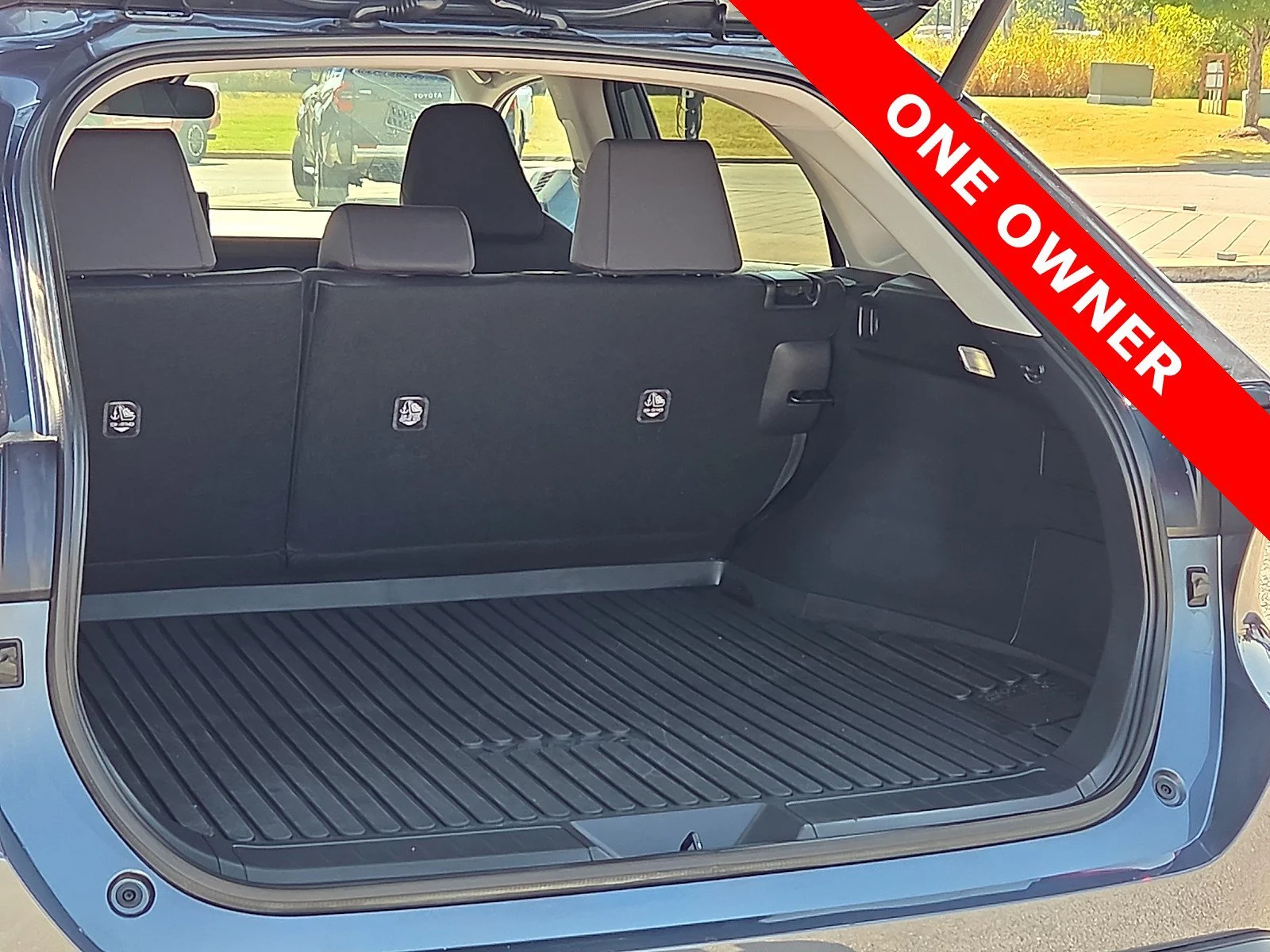 Used 2024 Coastal Gray Metallic Toyota LE image 9