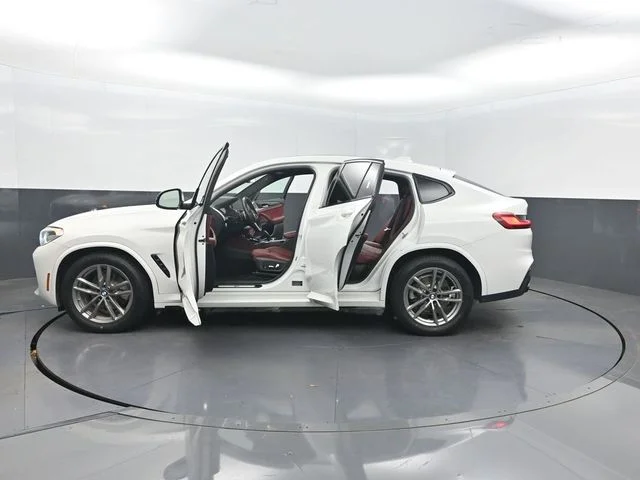 Used 2021 White BMW xDrive30i image 42