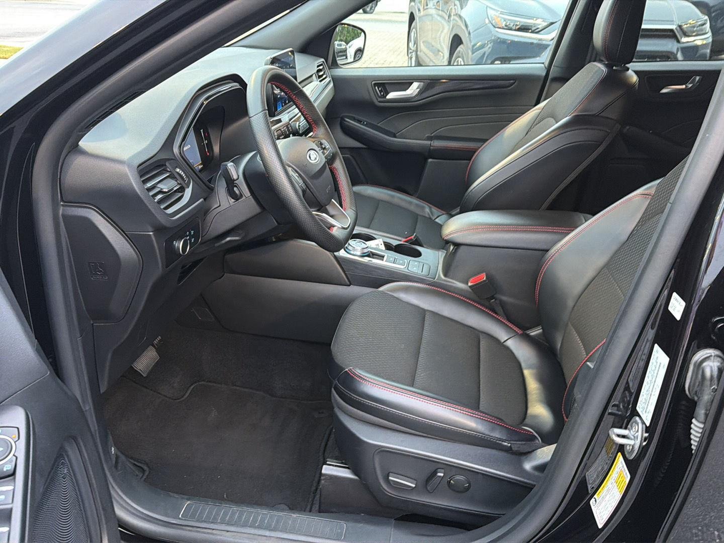 Used 2025 Carbonized Gray Ford ST-Line image 10