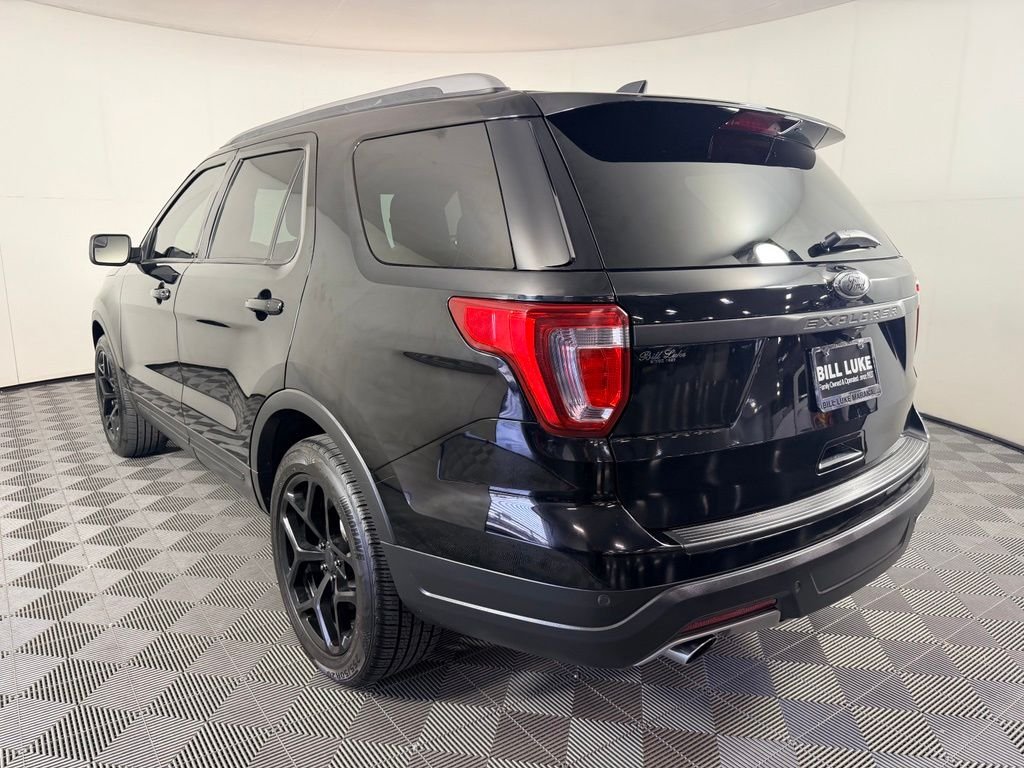 Used 2018 Black Ford XLT image 9