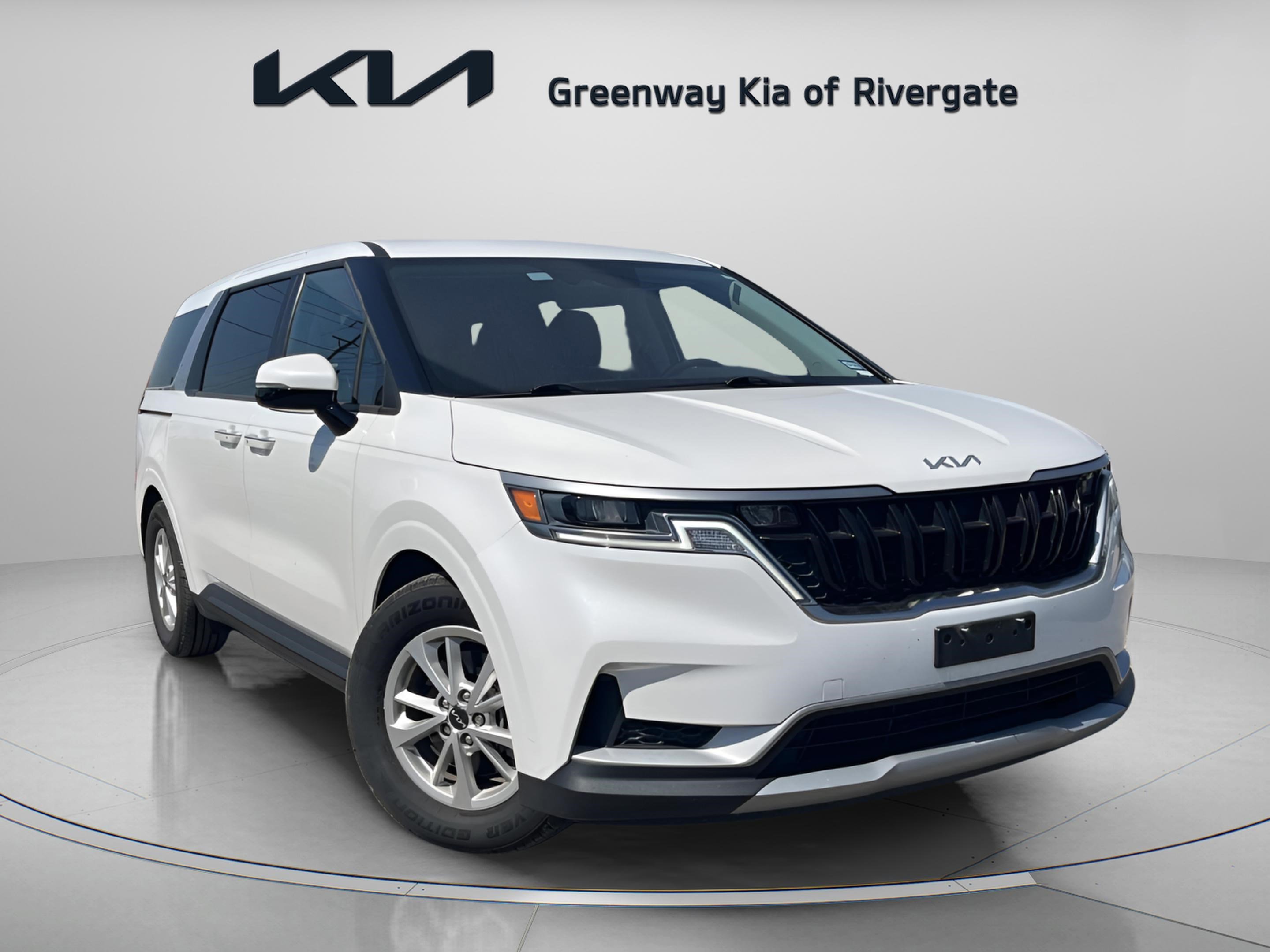 2023 Kia Sedona LX Seat Pkg's photo