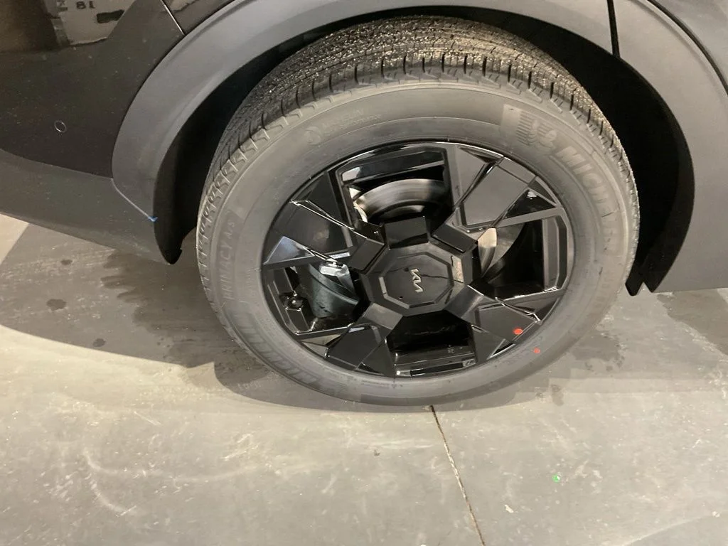New 2026 Black Kia X-Line Prestige image 26