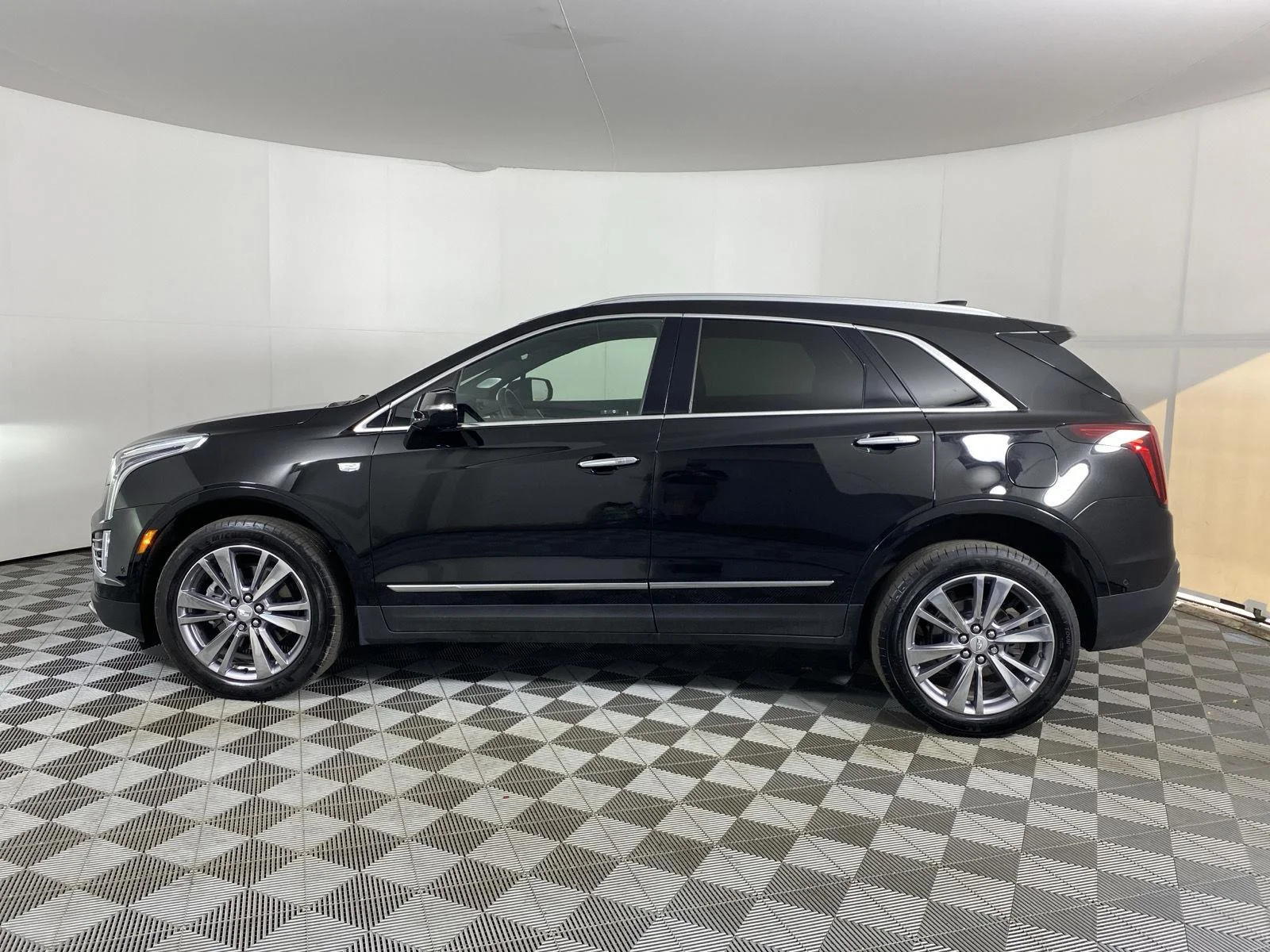 Used 2025 Stellar Black Metallic Cadillac AWD Premium Luxury image 14