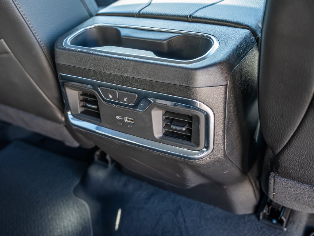 Used 2024 Onyx Black GMC Denali image 46