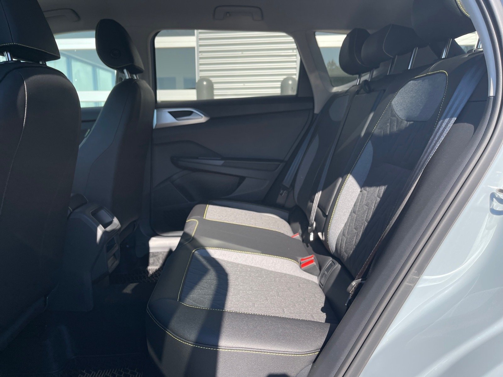 New 2027 Platinum Gray Metallic 2r2r Volkswagen Sport image 11