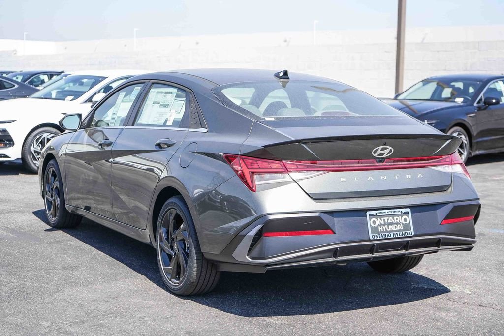 New 2026 Gray Hyundai SEL Sport image 7