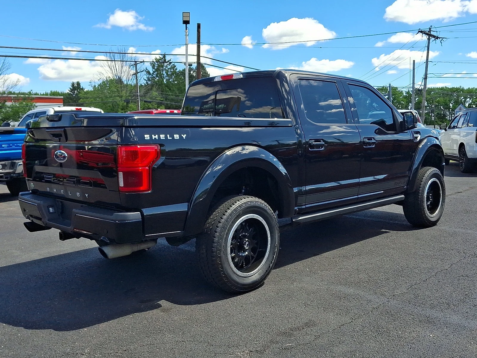 Used 2020 Agate Black Metallic Ford LARIAT image 11