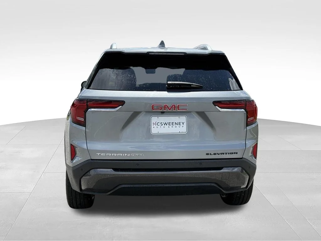 Used 2025 Silver GMC Elevation image 25