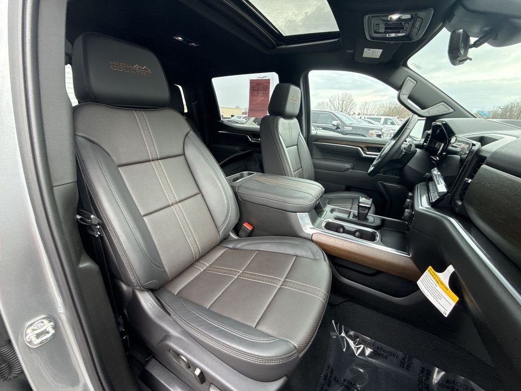 Used 2025 Gray Chevrolet High Country image 24
