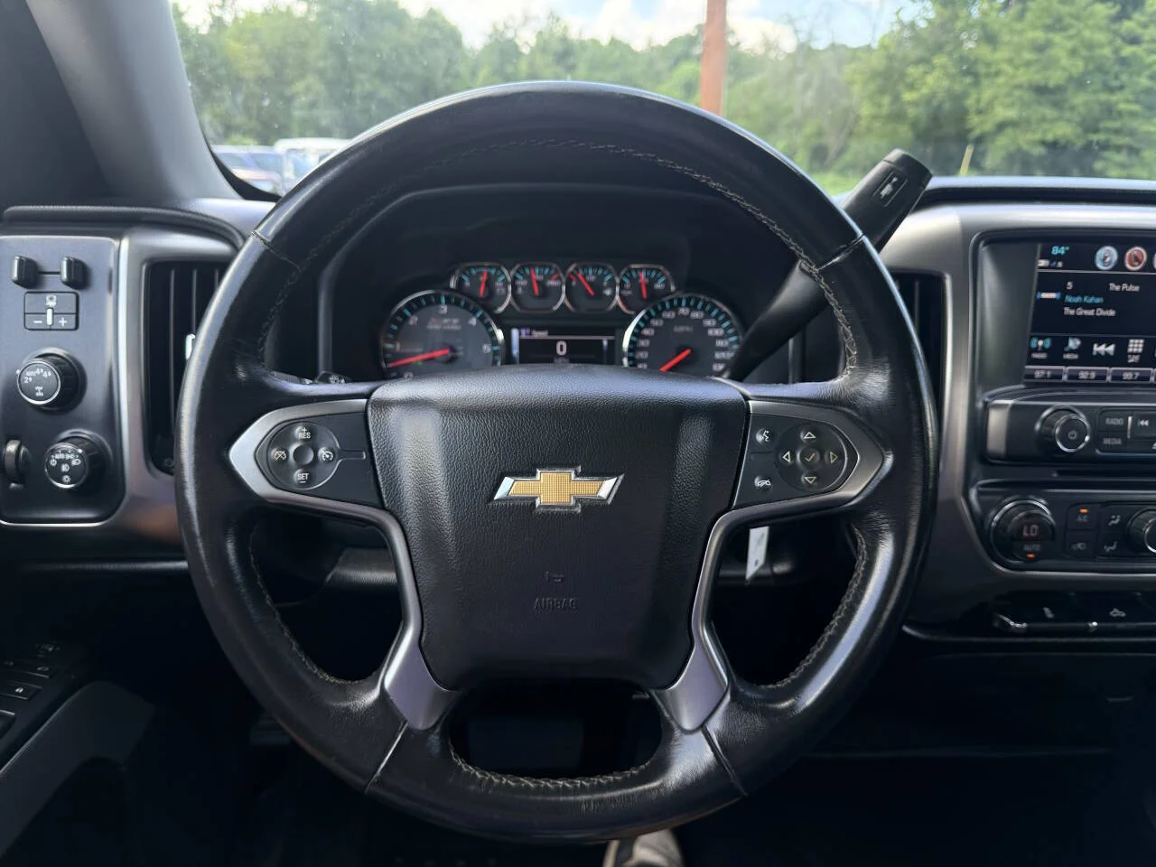 Used 2018 Gray Chevrolet LT Z71 4x4 4dr Crew Cab 5.8 ft. SB image 19