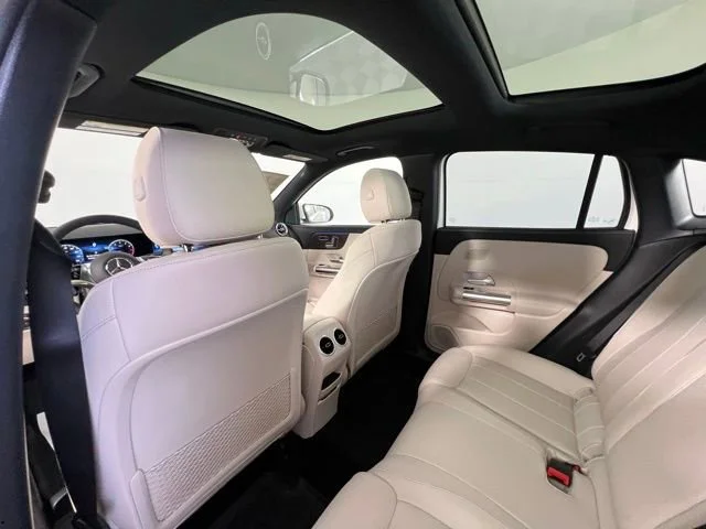 New 2026 Polar White Mercedes-Benz GLA 250 image 59