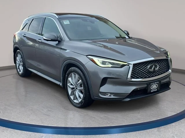 Used 2021 Gray INFINITI ESSENTIAL image 4