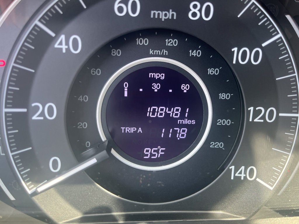Used 2015 Alabaster Silver Metallic Honda LX image 5
