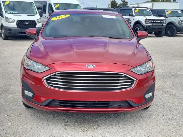 Certified Used 2019 Red Ford SE image 2