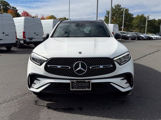 Used 2023  Mercedes-Benz GLC 300 image 2