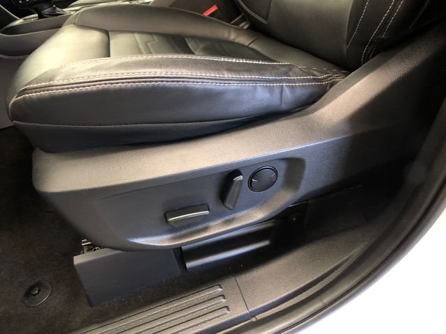 Used 2024 Oxford White Ford Lariat image 11