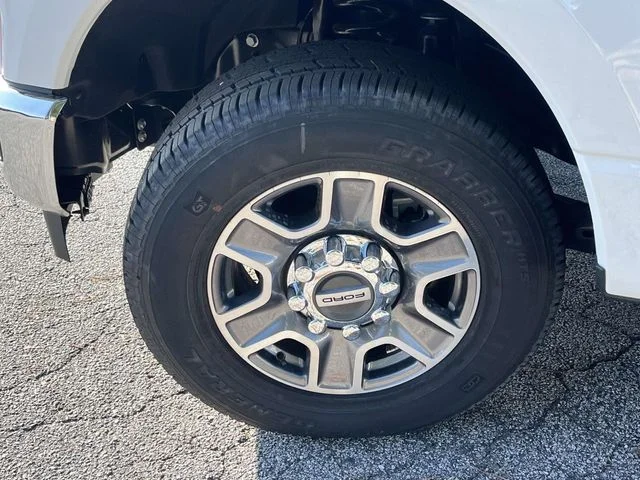 New 2026 Oxford White Ford F-350® Lariat® image 6