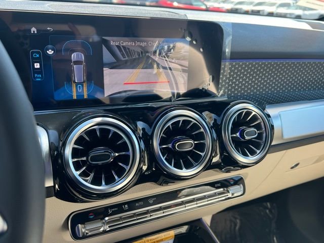 New 2026 White Mercedes-Benz GLB 250 image 13