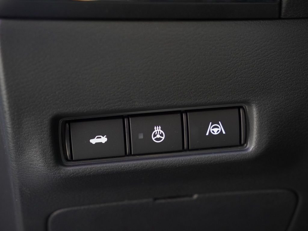 New 2026 Gray Nissan SR Premium image 9