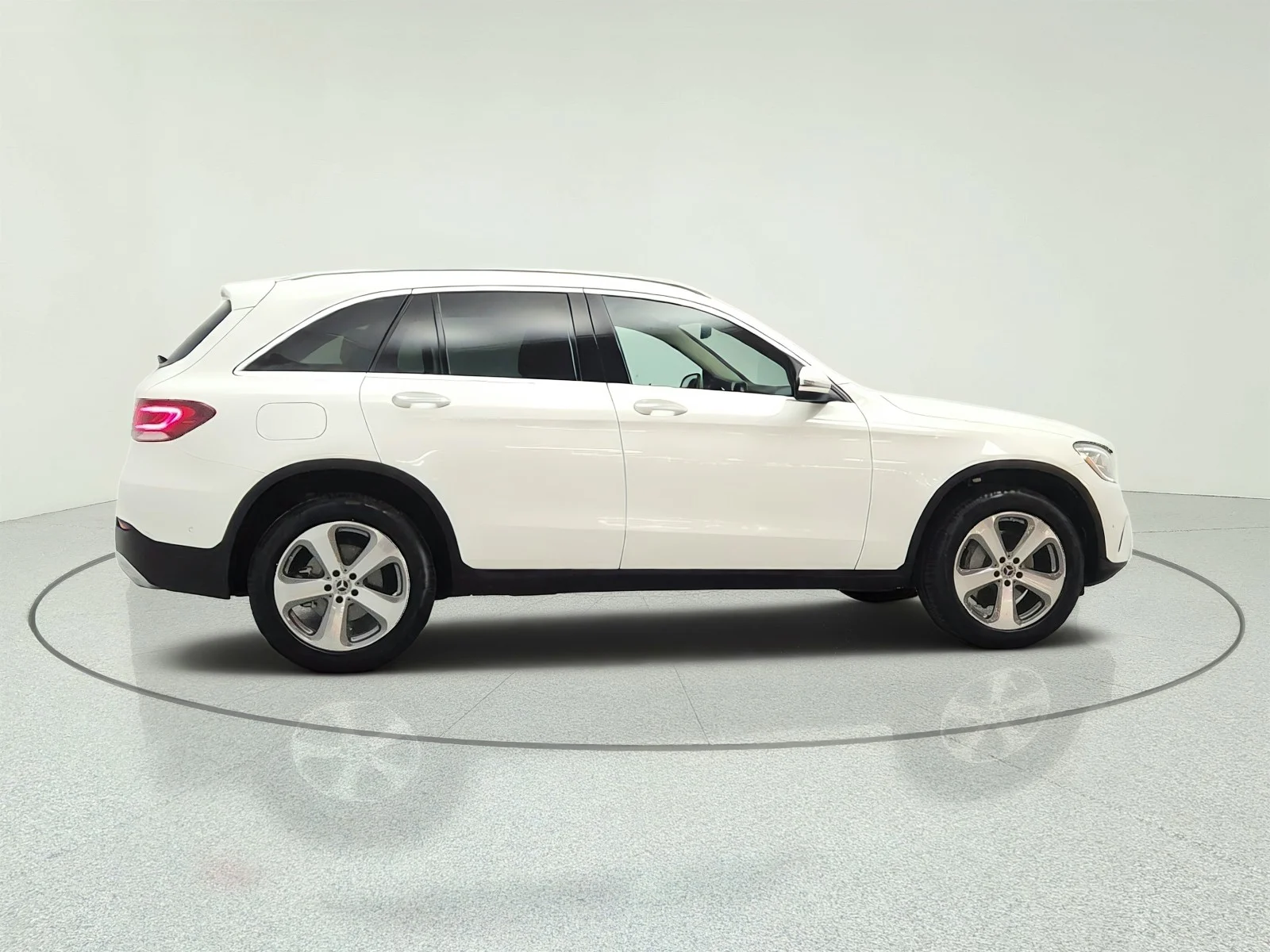 Certified Used 2022 Polar White Mercedes-Benz GLC 300 SUV image 4