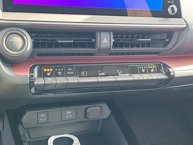 2026 Toyota Prius Plug-in Hybrid XSE Premium - Photo 27