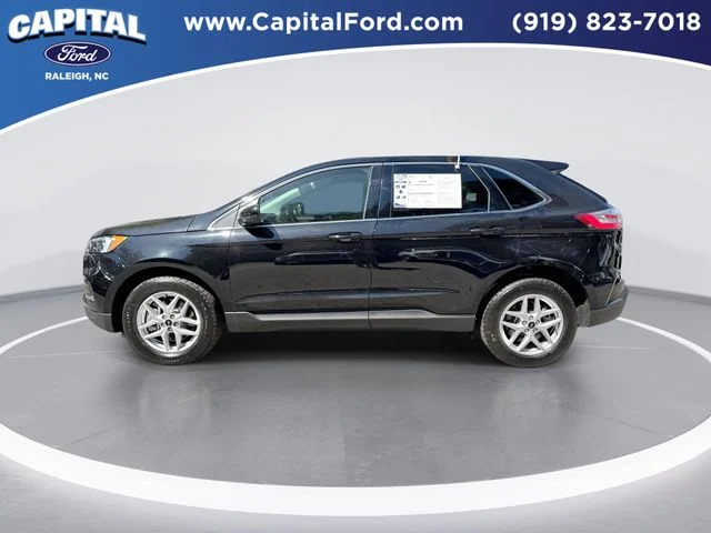 Used 2024 Black Ford SEL image 5