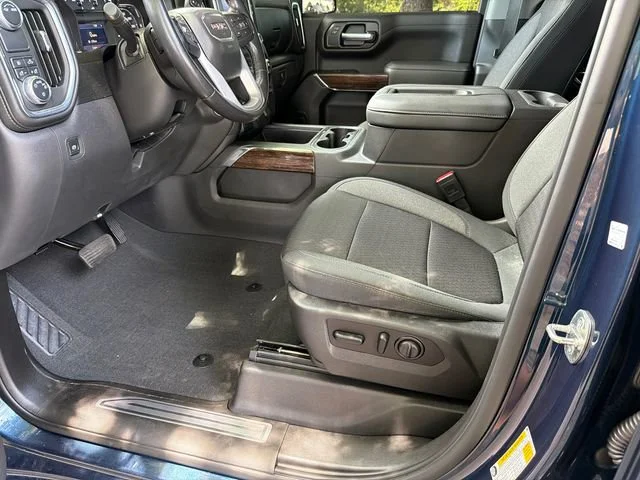 Used 2021 PACIFIC BLUE METALLIC GMC Elevation image 9