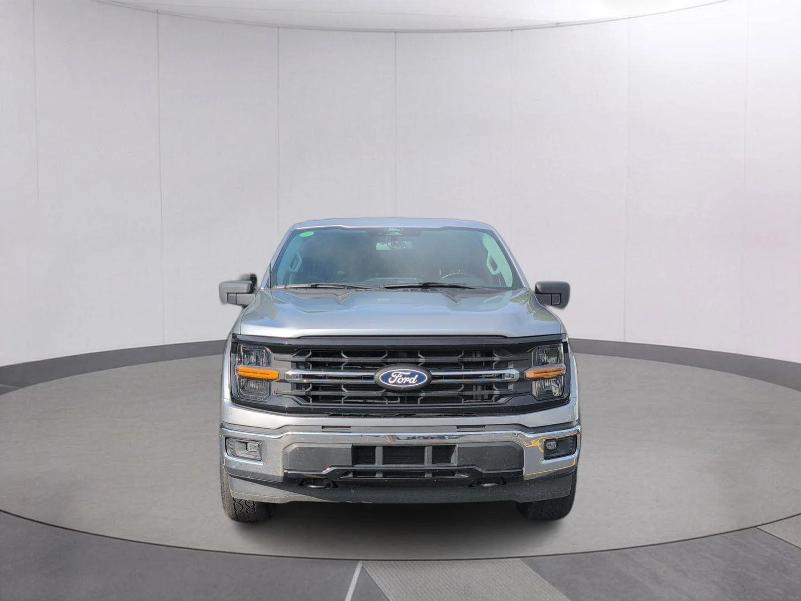 Used 2024 Iconic Silver Ford XLT image 8