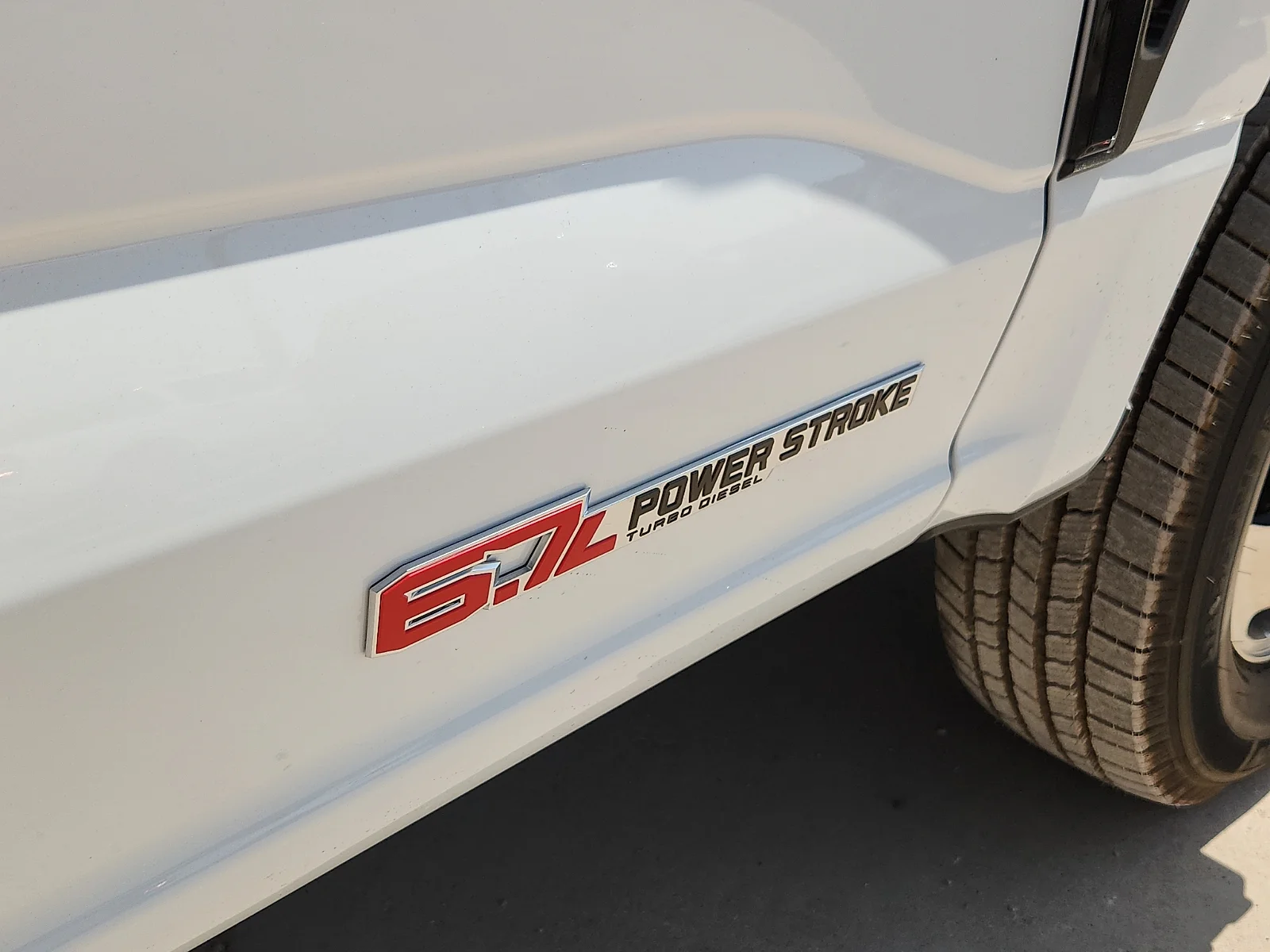 New 2027 Oxford White Ford XL image 11