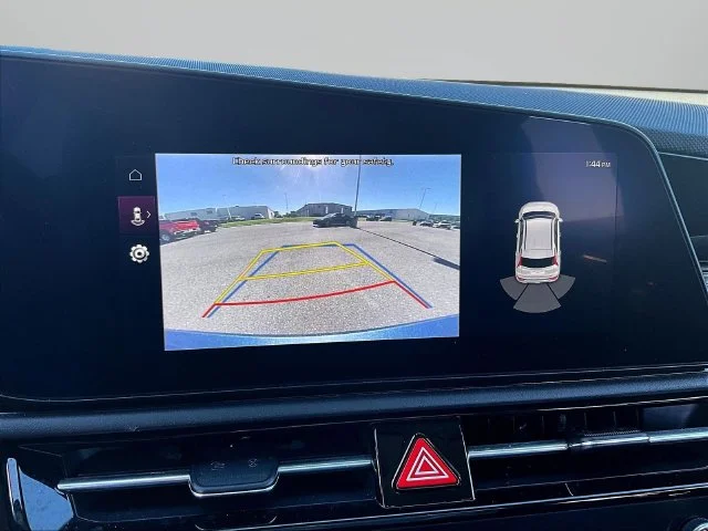 Used 2024 Blue Kia Wind image 16