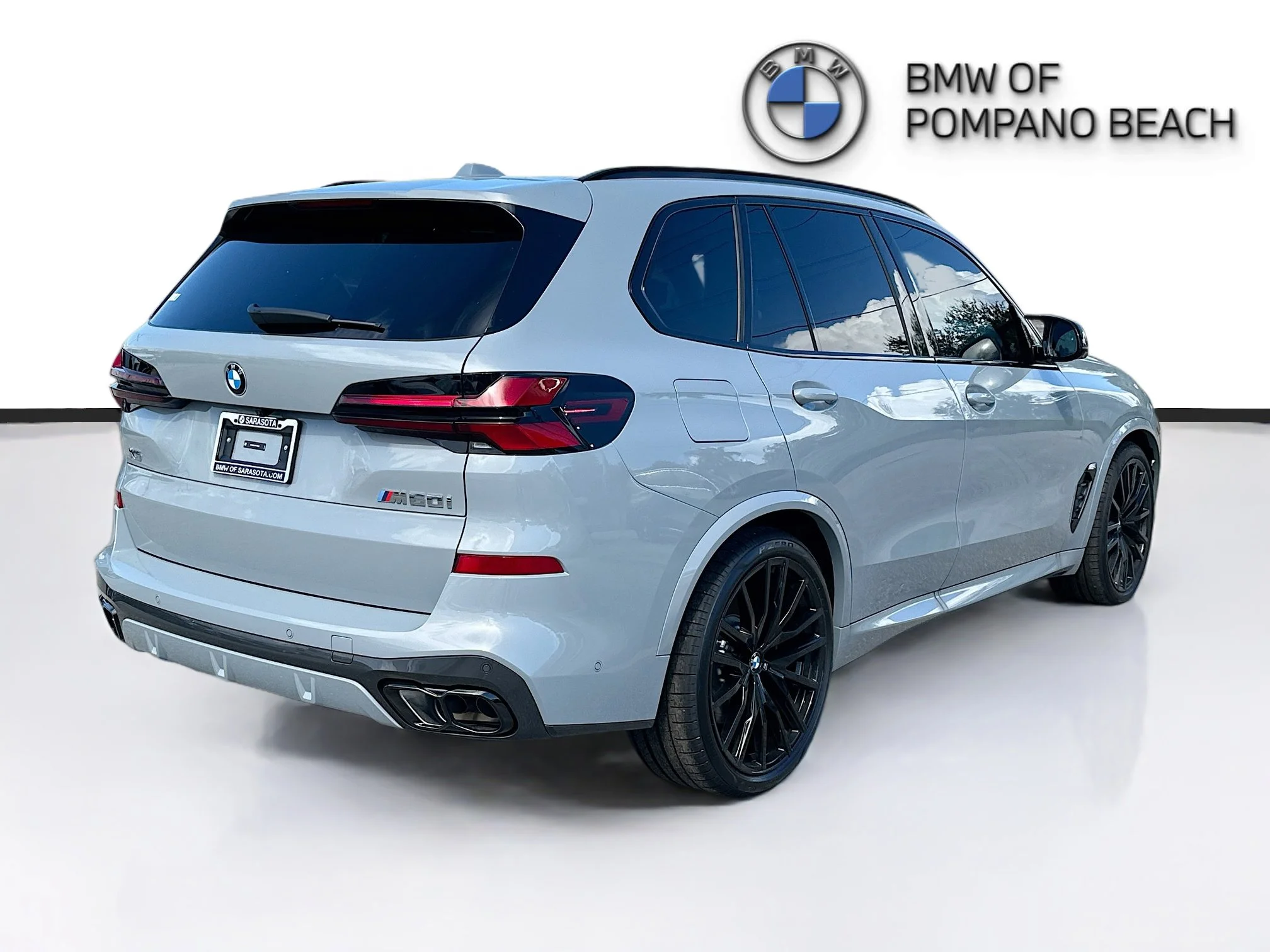 2026 BMW X5 M60i - Photo 6