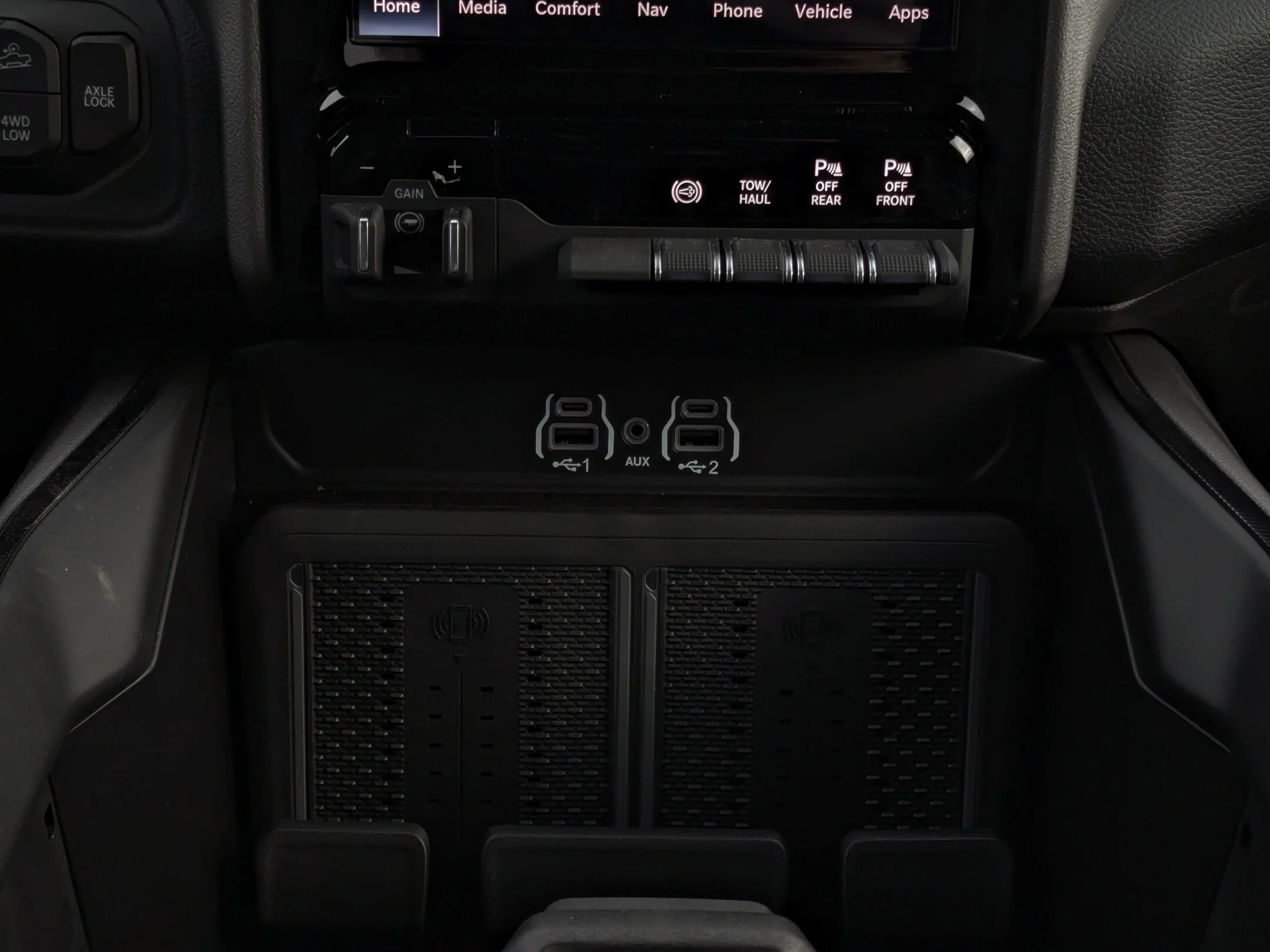 New 2026 Black RAM Rebel - - Level 1 Grp - Safety Grp - 5th Wheel/Gooseneck Prep - Ventilated Leather Seats & More! image 24