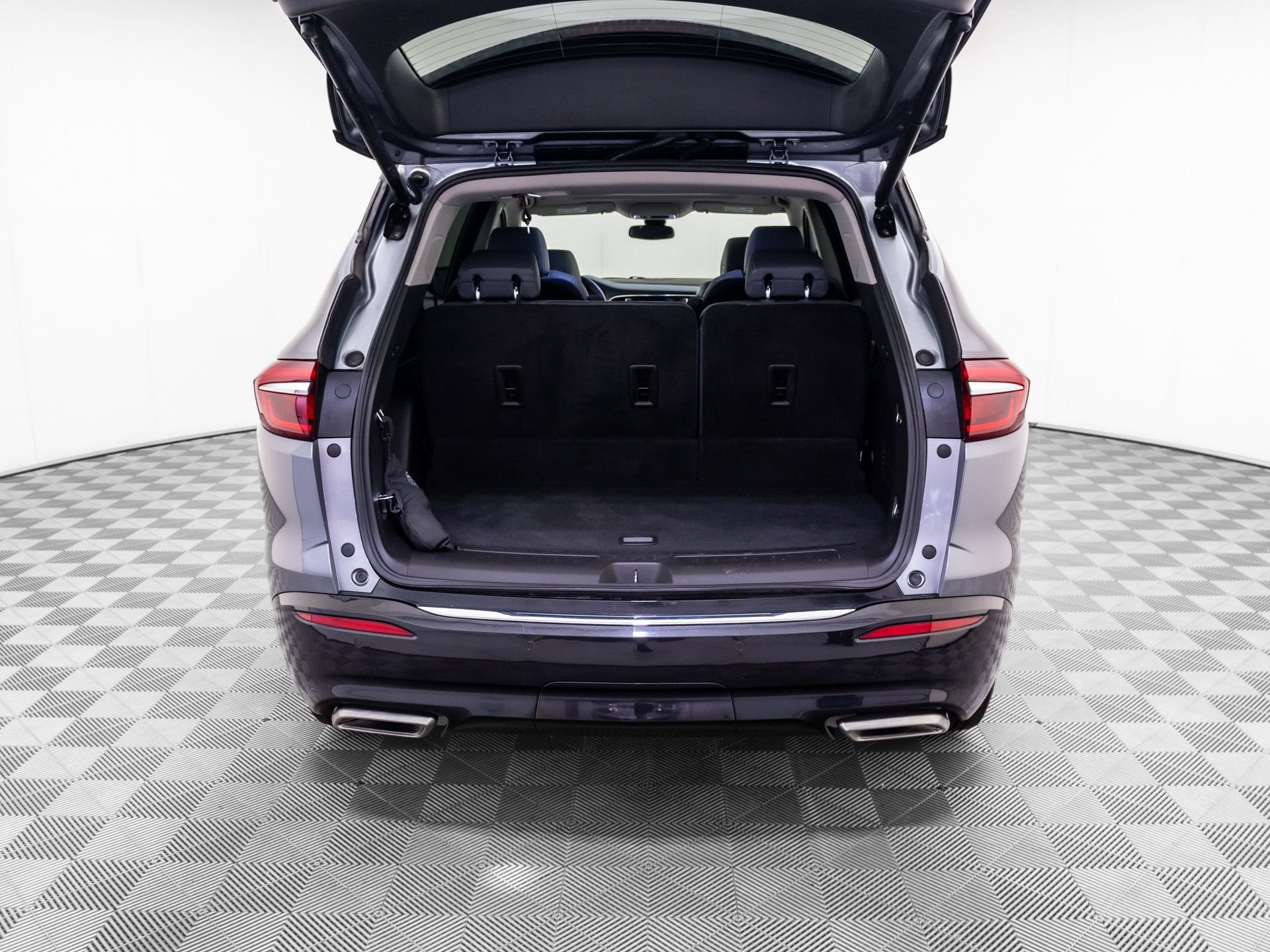 Used 2021 Gray Buick Premium Group image 39
