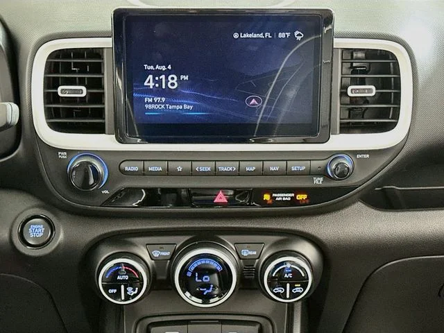 Certified Used 2025 Green Hyundai Limited image 15