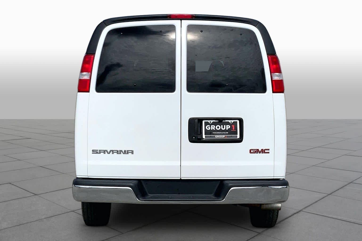 Pre-Owned 2025 GMC Savana Passenger LT