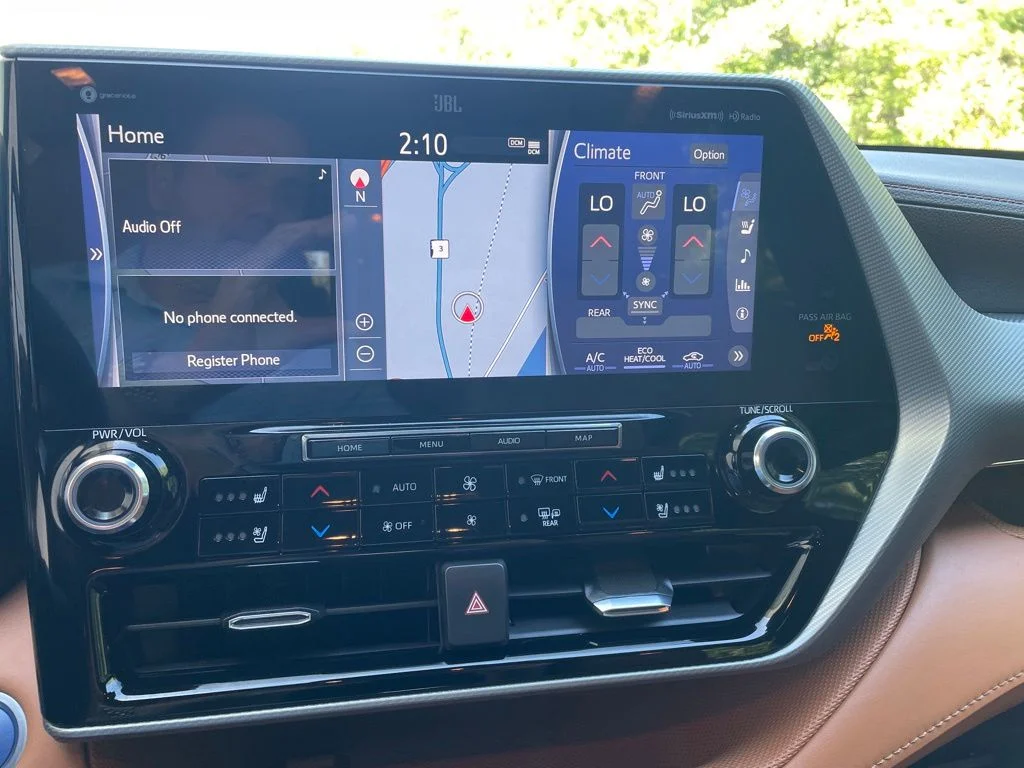 Used 2021 Blue Toyota Platinum image 8