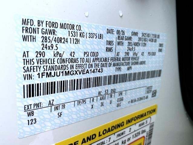 New 2027 Star White Metallic Tri-Coat Ford Platinum image 62