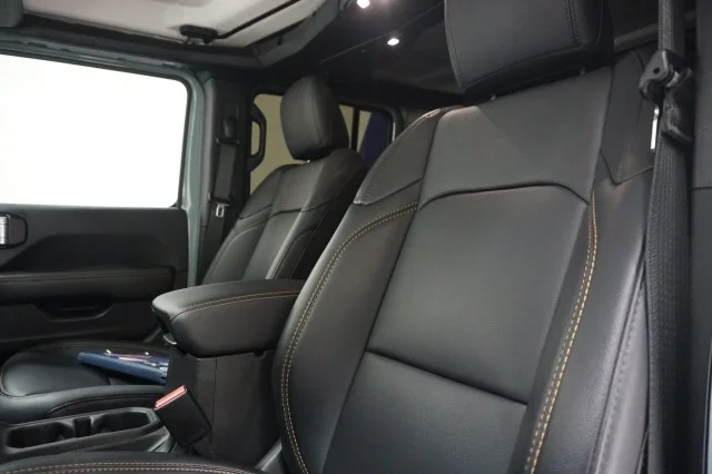 Used 2024 Earl Clear Coat Jeep Sahara image 16