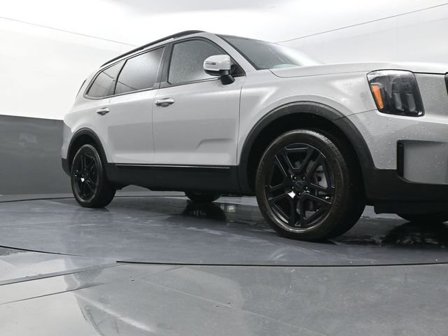 Used 2025 Gray Kia EX X-Line image 20