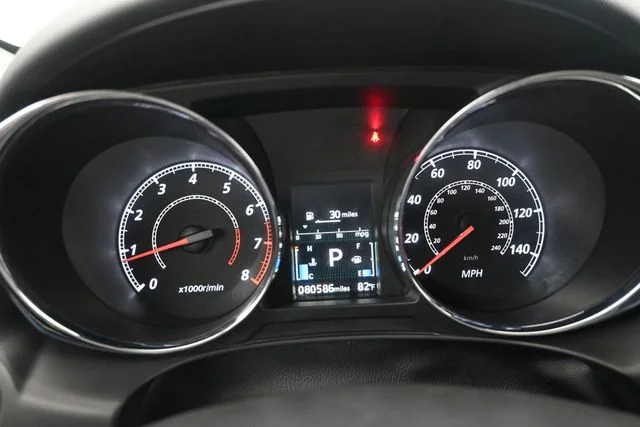 Used 2024 Silver Mitsubishi 2.0 ES image 25
