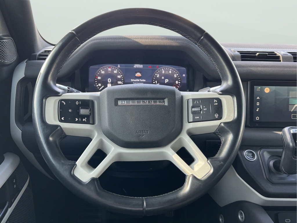 Used 2021 Green Land Rover SE image 29