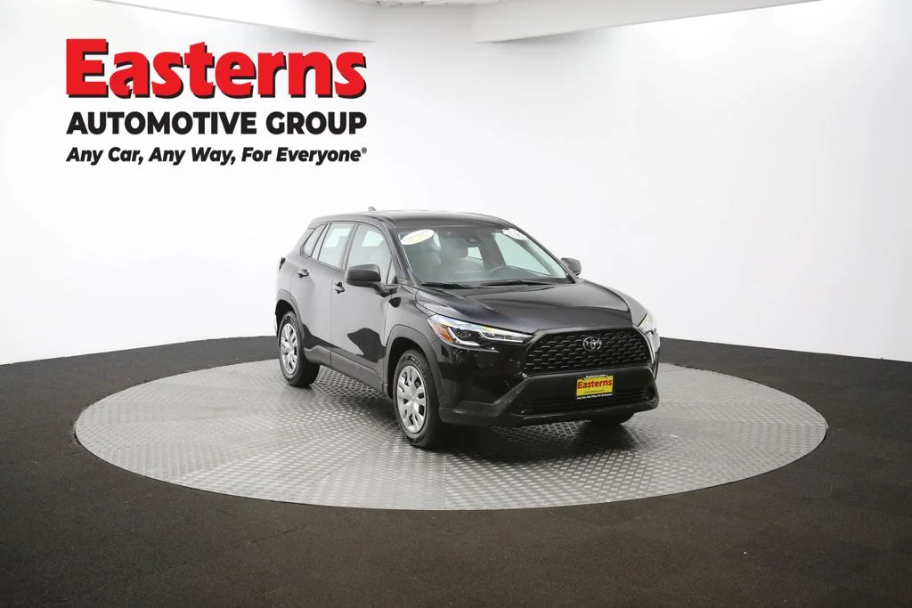 Used 2022 Black Toyota L image 48