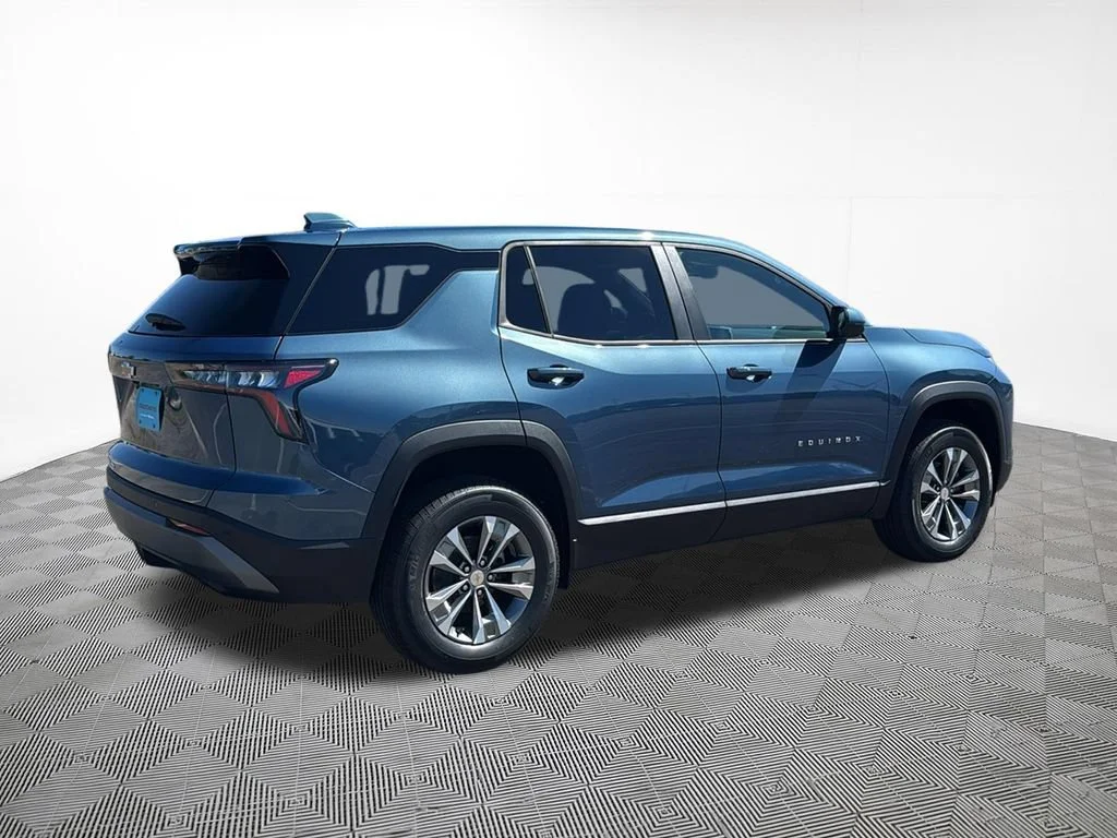 New 2027 Lakeshore Blue Metallic Chevrolet LT image 9