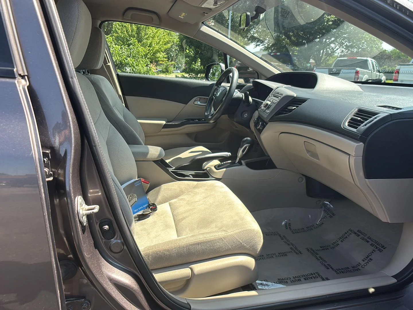 Used 2012 Urban Titanium Metallic Honda LX image 20