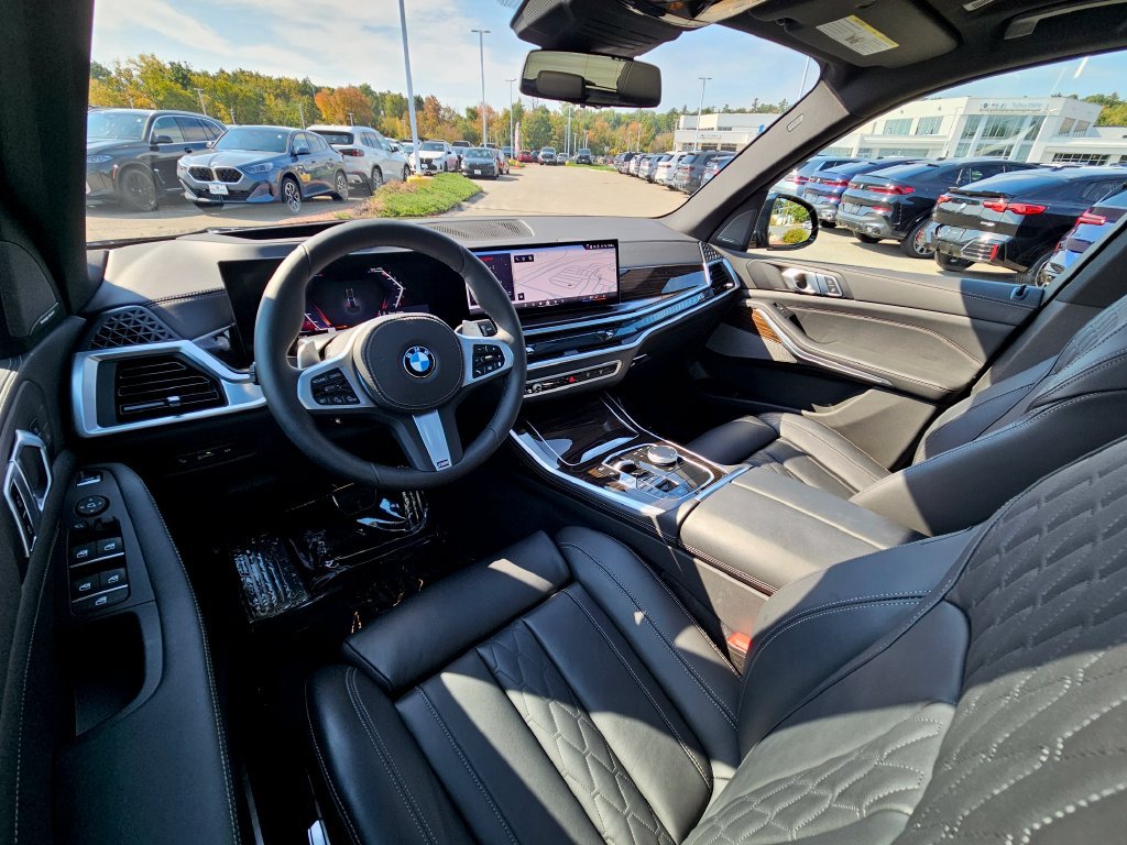 Certified Used 2025 Carbon Black Metallic BMW xDrive40i image 26
