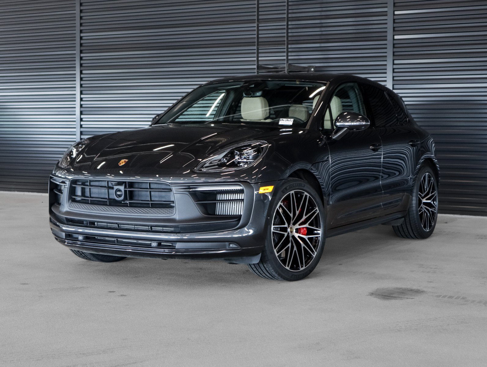 2023 Porsche Macan