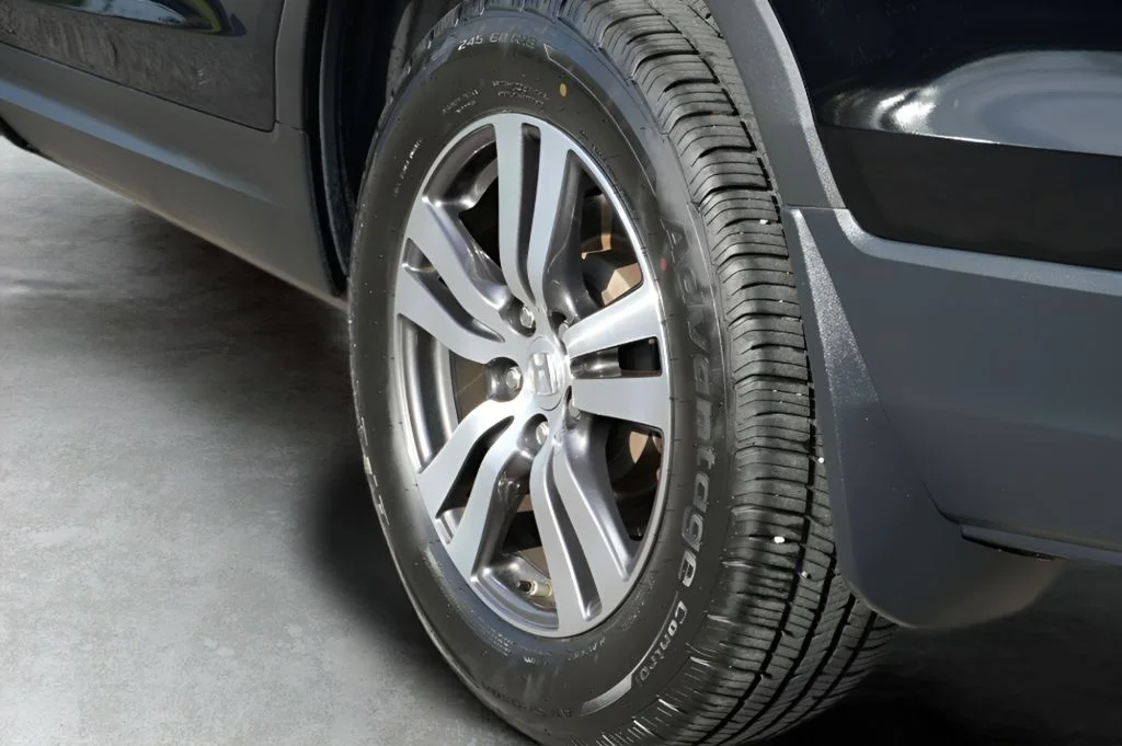 Used 2016 Black Honda EX-L image 9